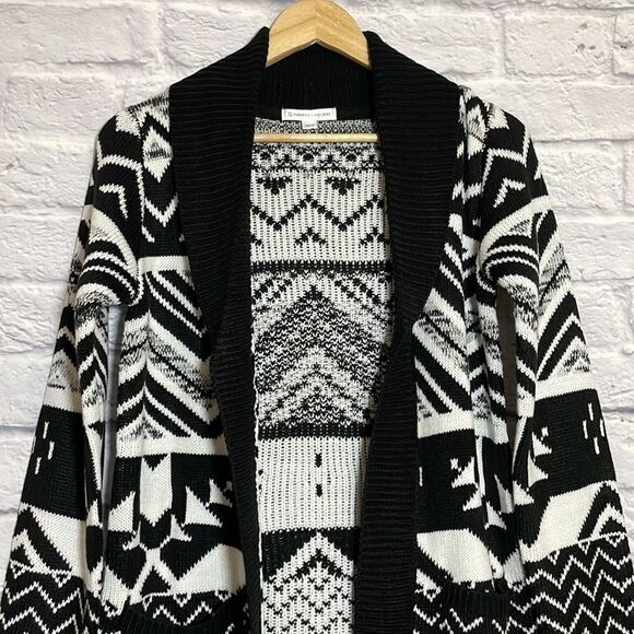 WAREHOUSE One Geometric Long Sleeve Cardigan Size Extra Small - Picture 4 of 16